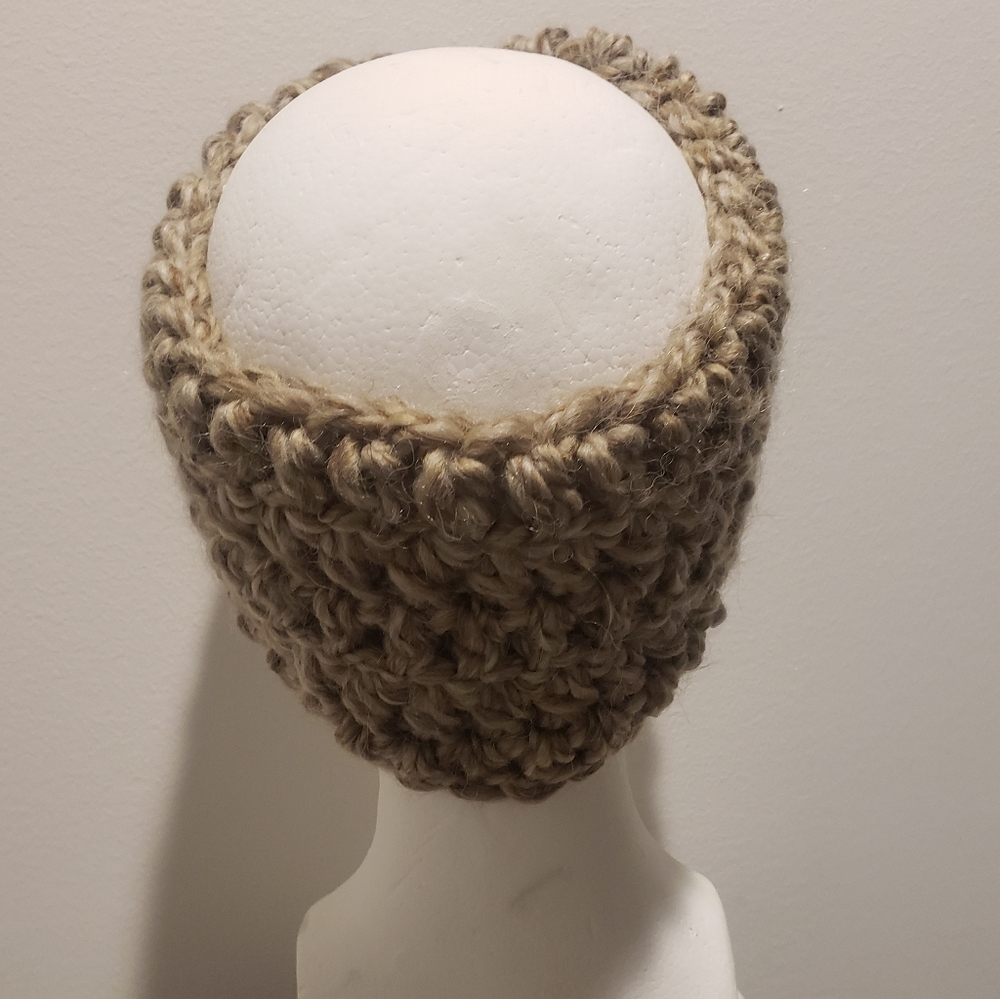 🧶 Crocheted Twist Ear Warmers – Handmade Alpaca Blend, Barn Owl 🤍 - Picture 4 of 7